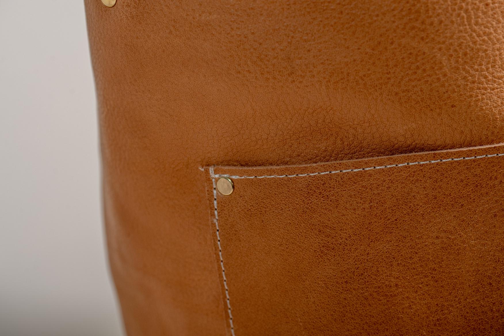 Indigo Laine Scout tan leather front pocket detail