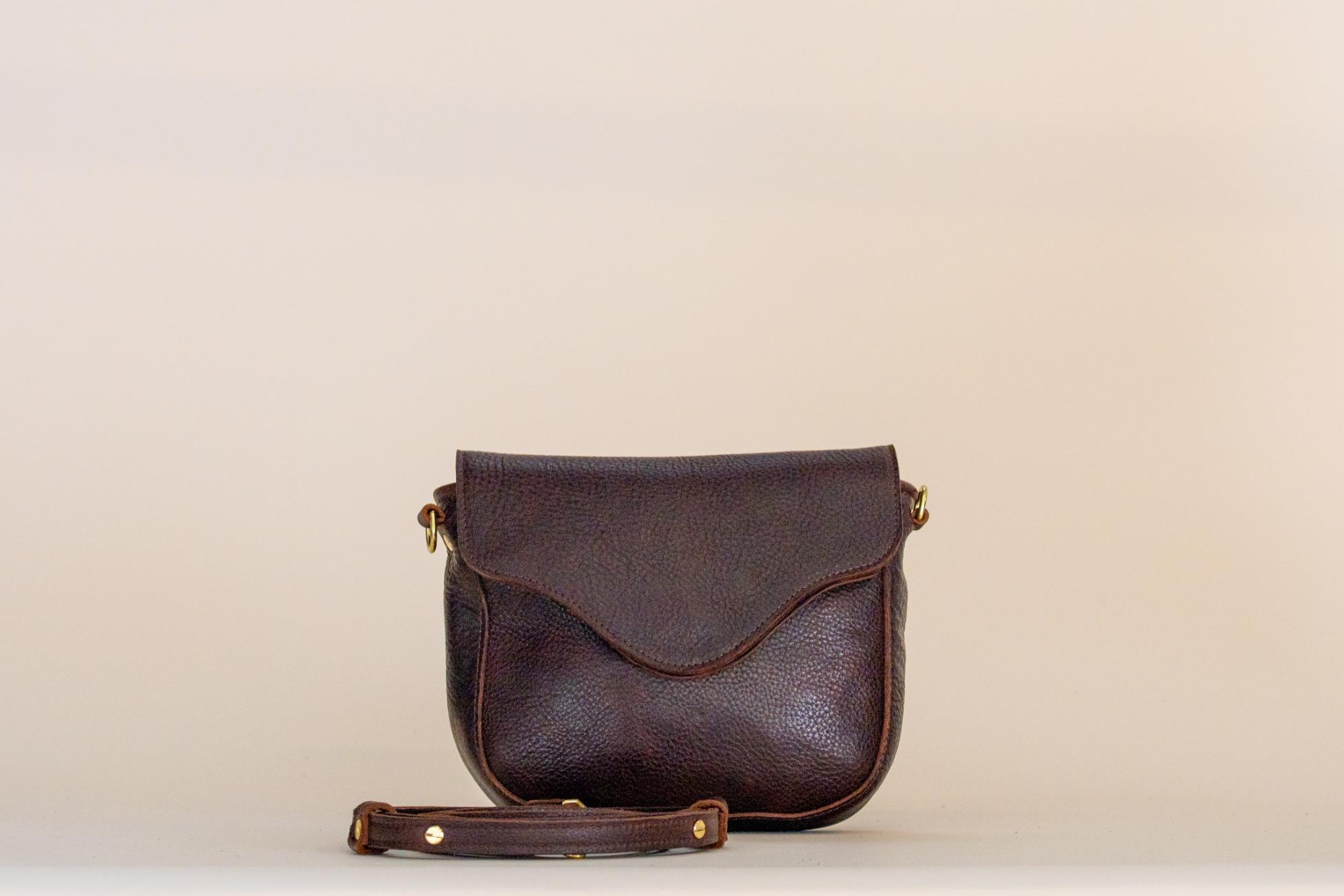 The Shelly Crossbody in tobacco leather