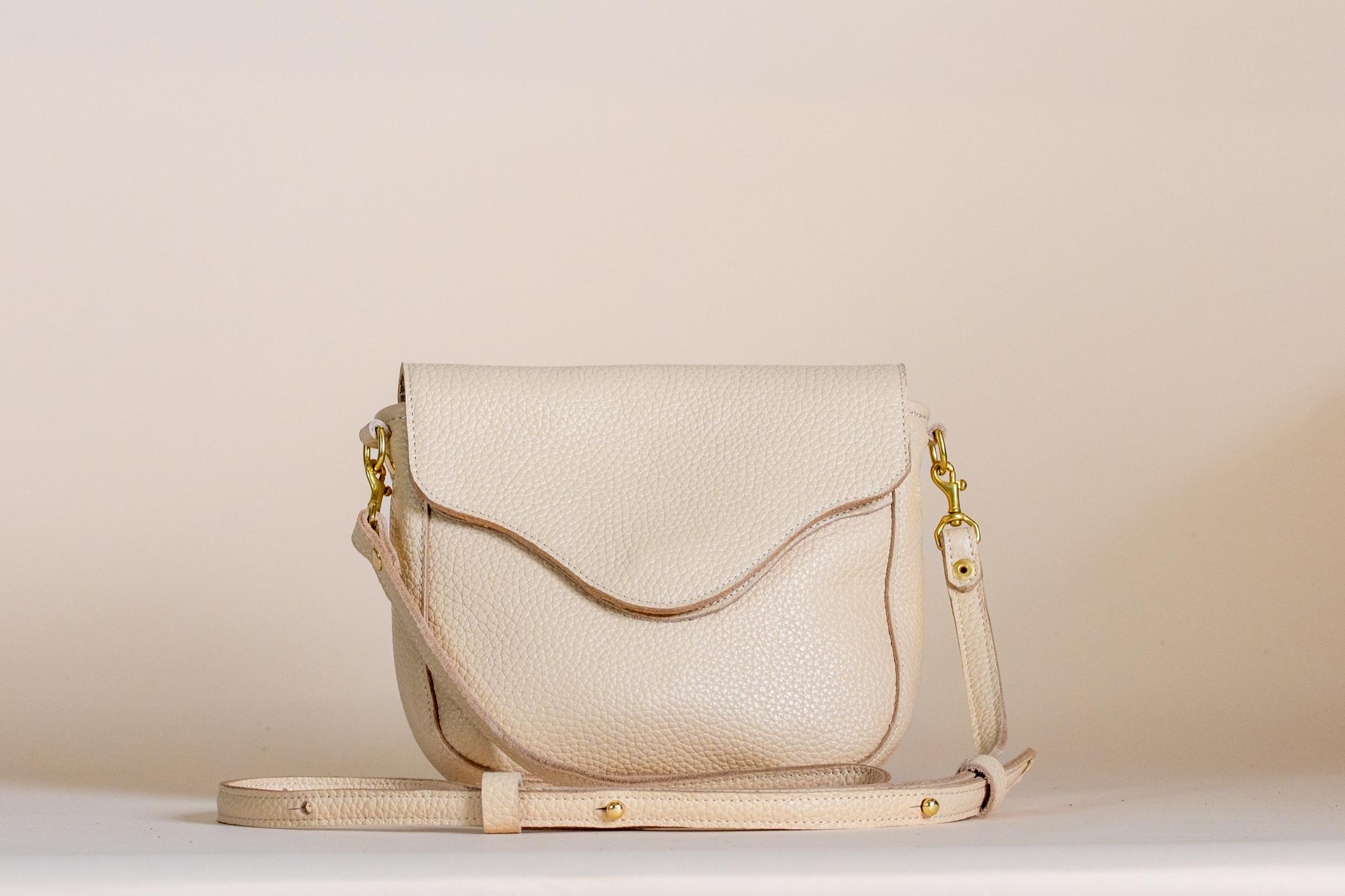 The Shelly Crossbody in cream leather